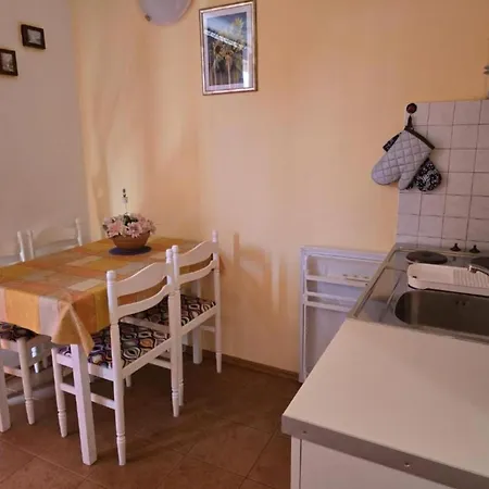 Gogi - One Bedroom A5 Διαμέρισμα *